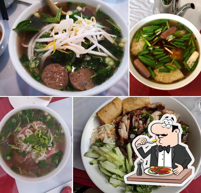 Plats à Phở Long Phụng