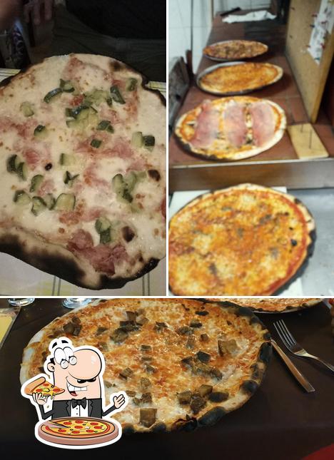 Choisissez des pizzas à Pizzeria La Ginestra