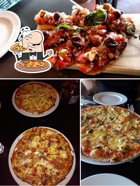Try out pizza at Al Forno's