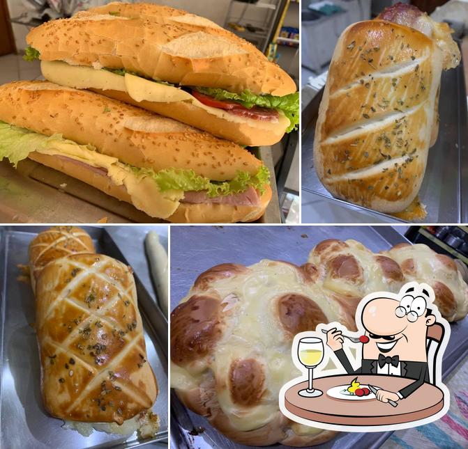 Comida em Padaria mega mania