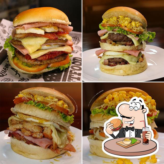 Delicie-se com um hambúrguer no Elza Lanches
