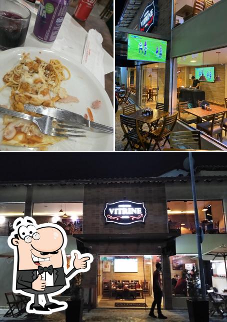 Here's a picture of VITRINE