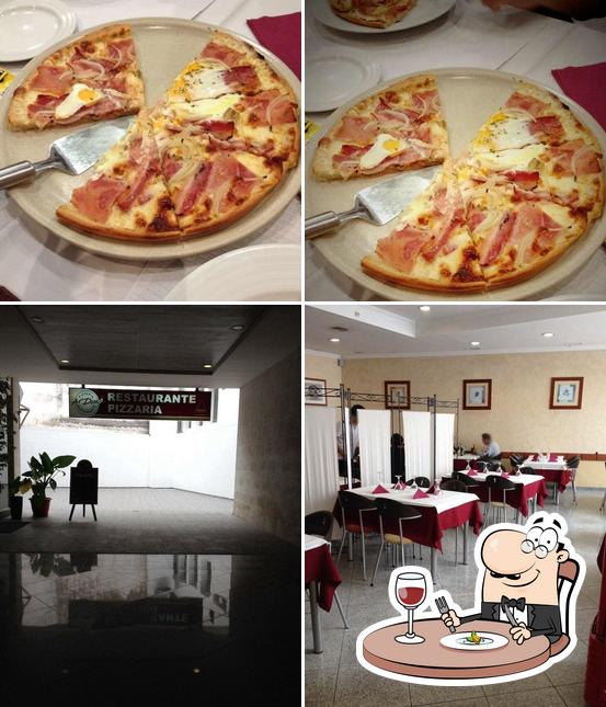 The photo of Restaurante Pizzaria A Dose’s food and interior