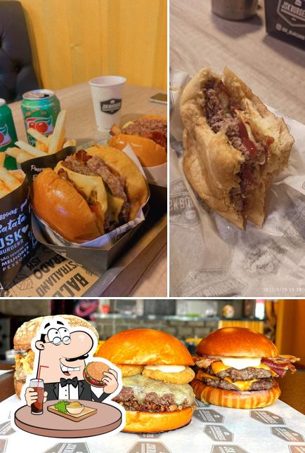Peça um hambúrguer no Jsk Burgers