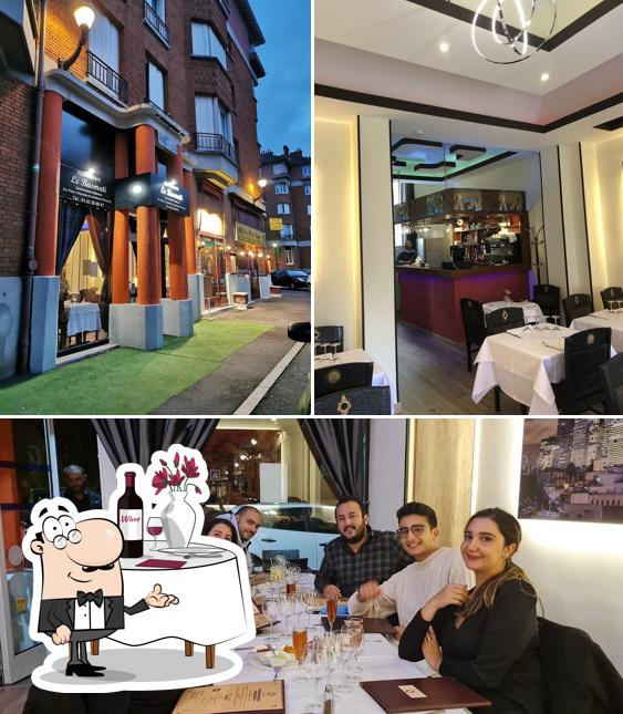 Mira las fotos donde puedes ver comedor y exterior en Restaurant Le Basmati