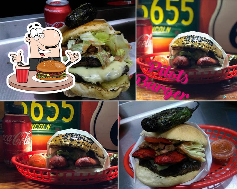 Pilots Burgers. Restaurant, Chihuahua - Restaurant Reviews