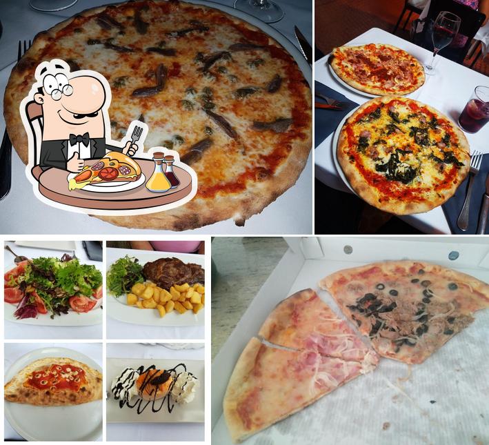Try out pizza at Restaurante Pizzeria Italia di Filippo