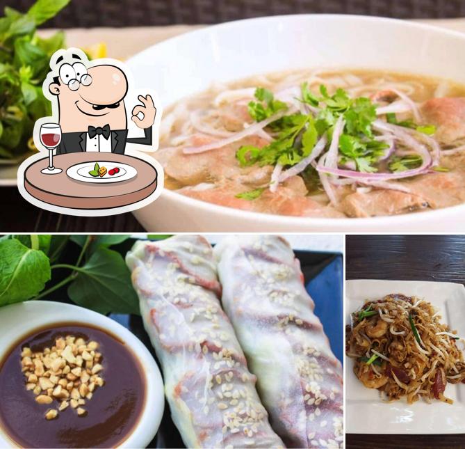 Vietnamese Mint in Bulimba Restaurant menu and reviews