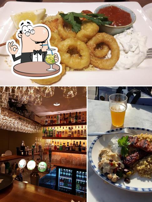 Observa las imágenes que hay de bebida y comida en GREKISKA grill & bar