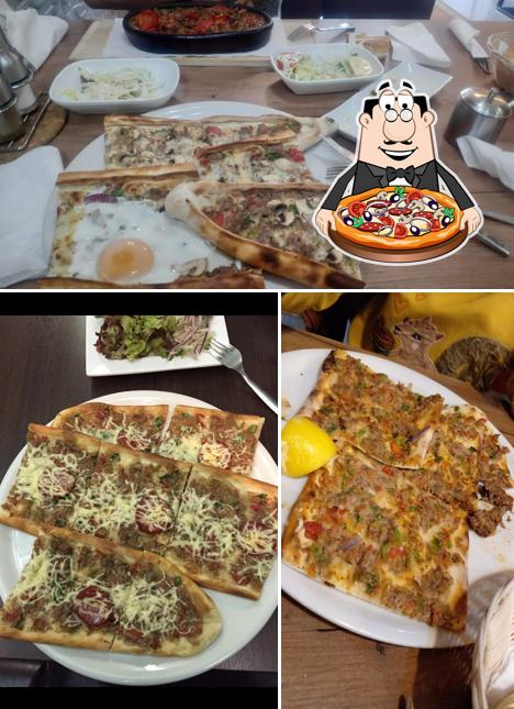 Pide una pizza en Asya pizzeria