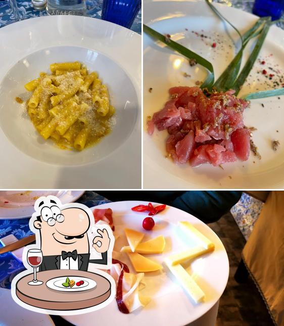 Cibo al CHEF NARRANTE A PALAZZO GIACHETTI