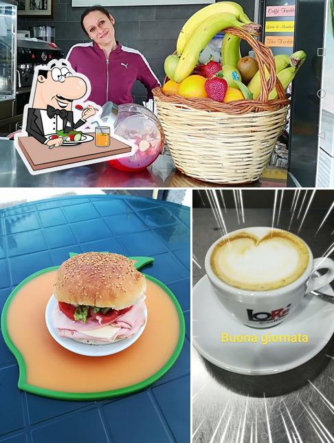 La foto di cibo e bevanda da Oasi Del Caffè Chiosco Bar