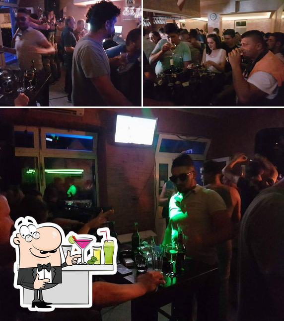 Venera, Caffe bar Okucani