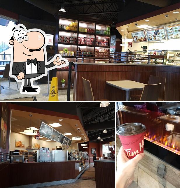 L'intérieur de Tim Hortons