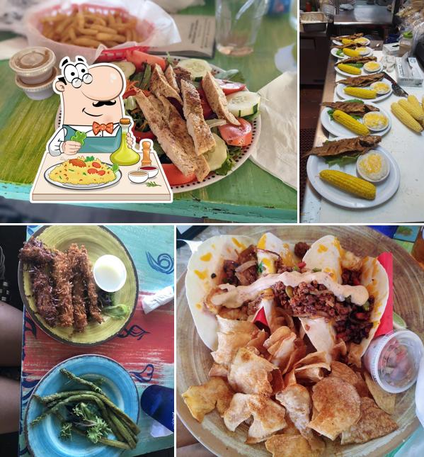Porky's Bayside Restaurant and Marina, MM47.5 Bayside, 1410 Overseas