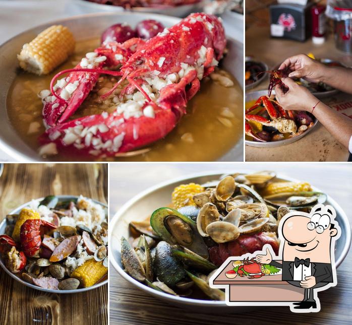 Hook & Reel Cajun Seafood & Bar in Crestwood Restaurant menu and reviews