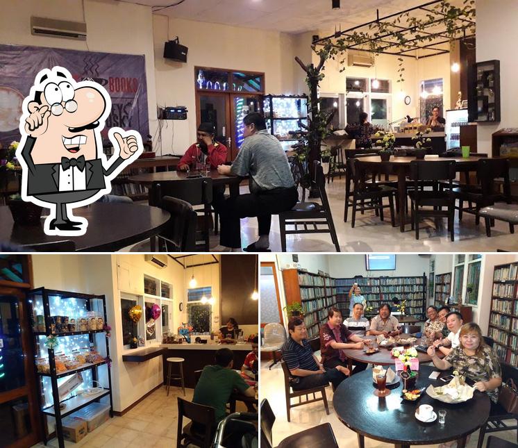 KaffeBooks Coffee Shop, Surabaya Restaurant reviews