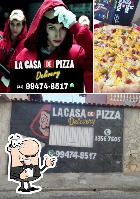 Look at this picture of La Casa de Pizza