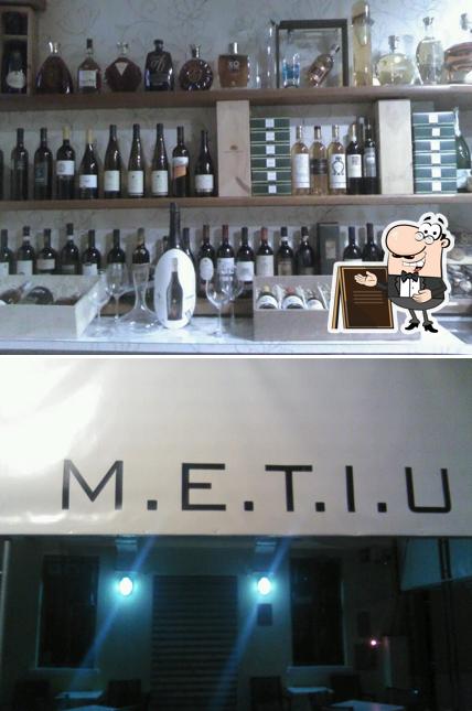 Gli esterni di Bar Metiu Caffe'