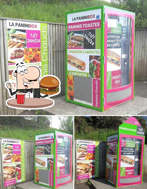 Prenez un hamburger à La Panini Box Camaret