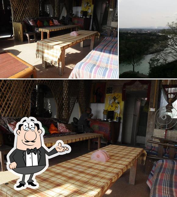 The photo of Flying Tiger Cafe’s interior and exterior