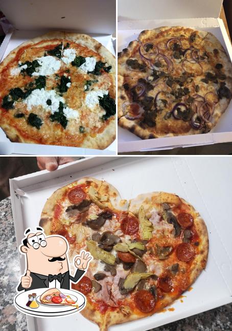 A Pizzeria Da Carmine Vicenza, puoi assaggiare una bella pizza
