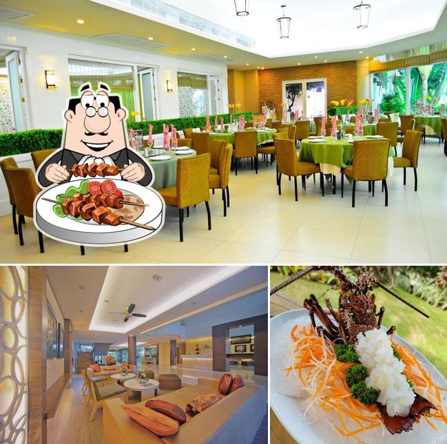 The photo of food and interior at Mount Sea Restaurant