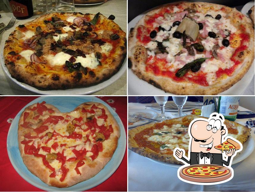 Ordina tra le svariate varianti di pizza