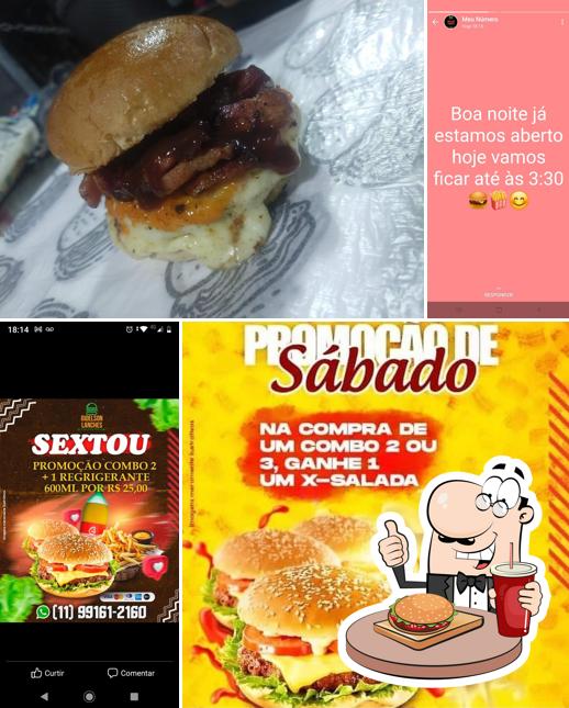 Os hambúrgueres do Gidelson Lanches irão satisfazer diferentes gostos