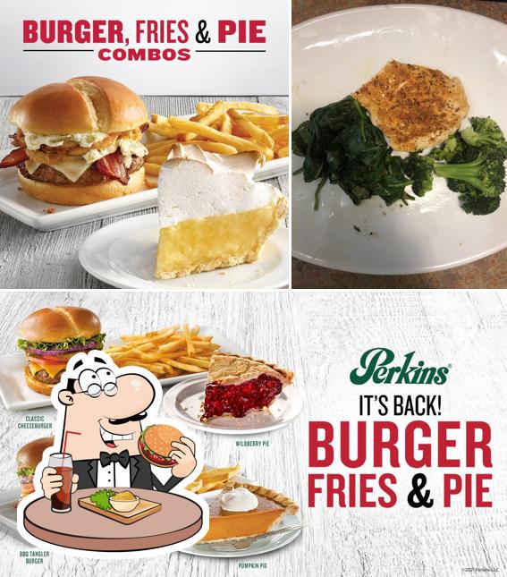 Perkins Restaurant & Bakery, 1001 SE Hamblen Rd in Lee's Summit