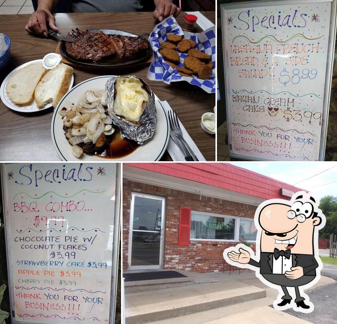 Zollies LLC Restaurant in Muskogee Restaurant menu and reviews