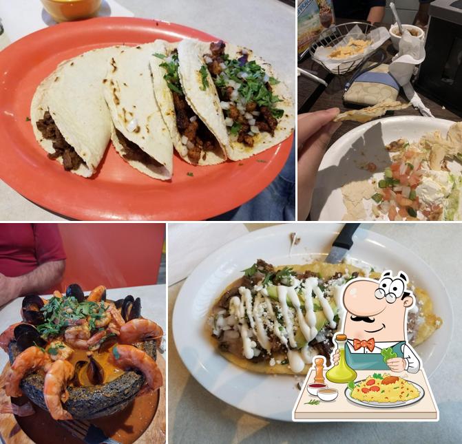 El Potosino Méxican Restaurant, 7243 San Pedro Ave in San Antonio