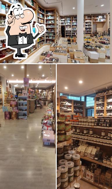 Dai un'occhiata agli interni di Enoteca Rocchi Salaria