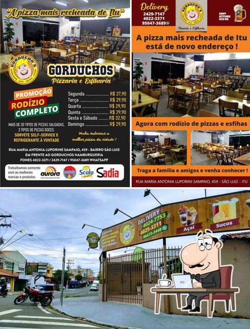 O interior do Gorduchos - Pizzaria e Hamburgueria