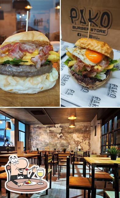 Mira las imágenes que muestran comida y interior en Pako Burger Store