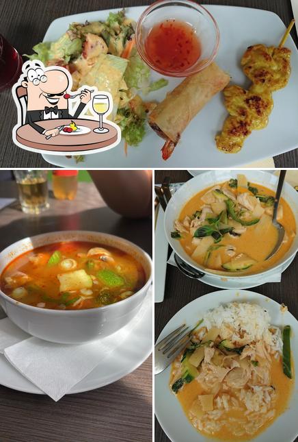 Essen im Rak Thai