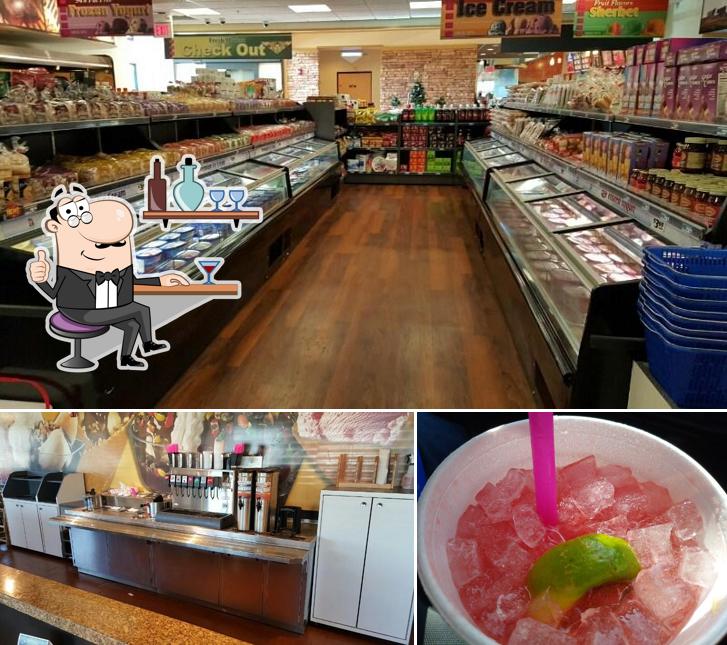 Mira las fotografías que hay de interior y comida en Braum's Ice Cream & Dairy Store