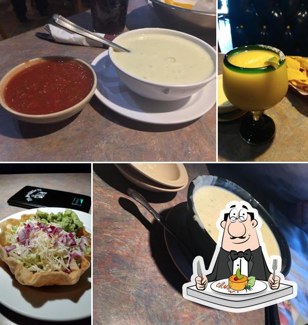 Platos en El Porton Mexican Bar & Grill
