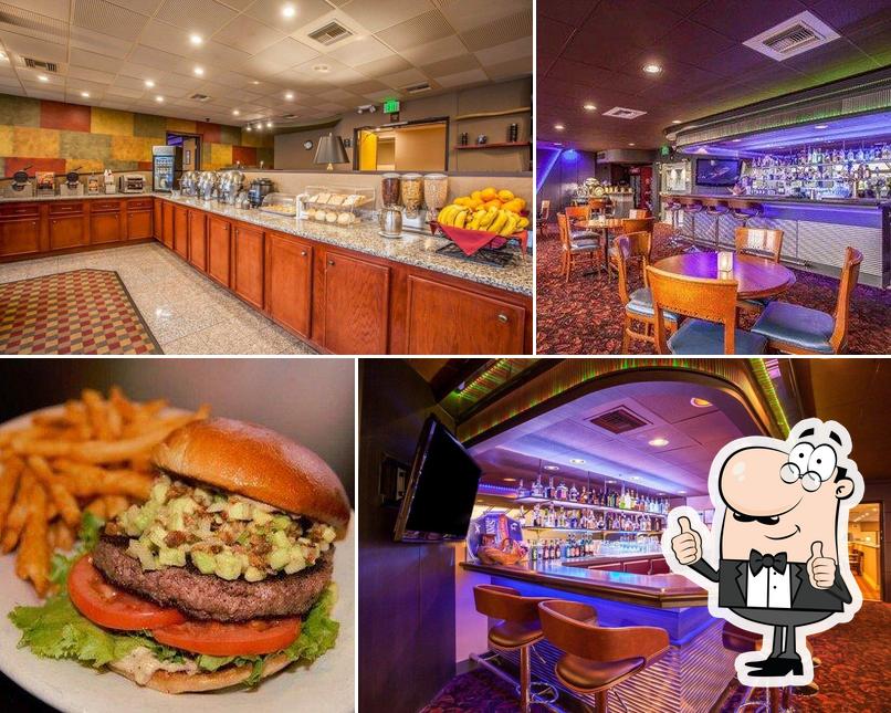 Mixers Lounge in Federal Way