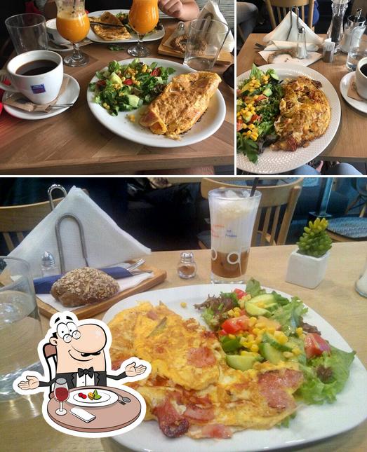 Hopper Cafe, Athens Restaurant reviews
