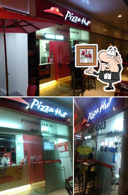 O interior do Pizza Hut
