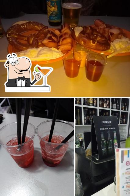 Prova un drink dal menu