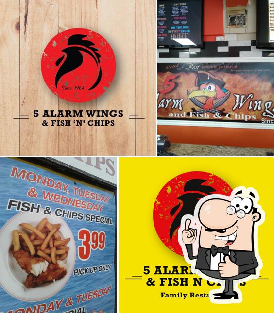 Voici une photo de 5 Alarm Wings & Fish N Chips