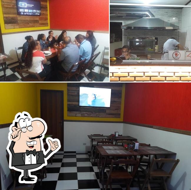 O interior do Pizza Bolt