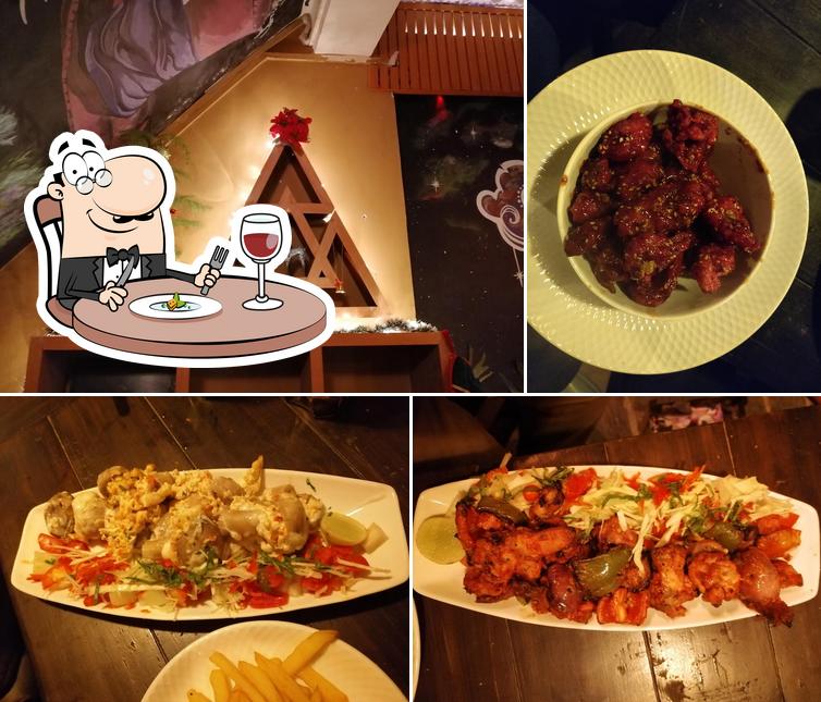 Moonshine Madness Cafe & Lounge