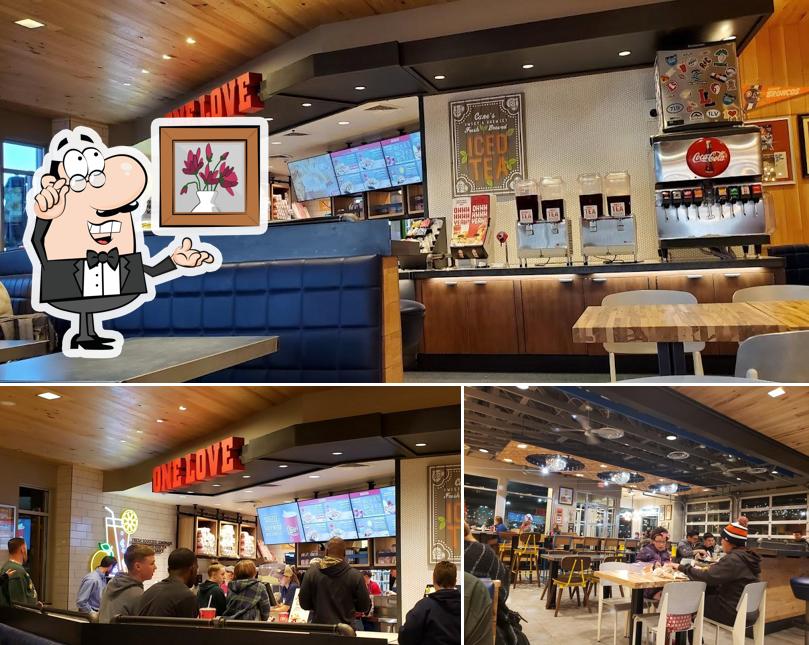 Raising Cane's Chicken Fingers, 5717 Barnes Rd in Colorado Springs