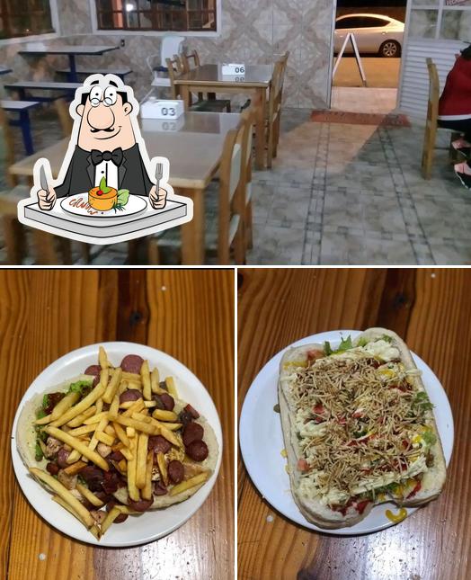A imagem da comida e interior no Hamburgueria Do Gaúcho