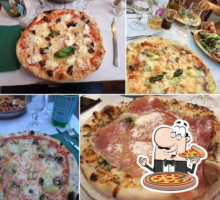 Commandez différents genres de pizzas