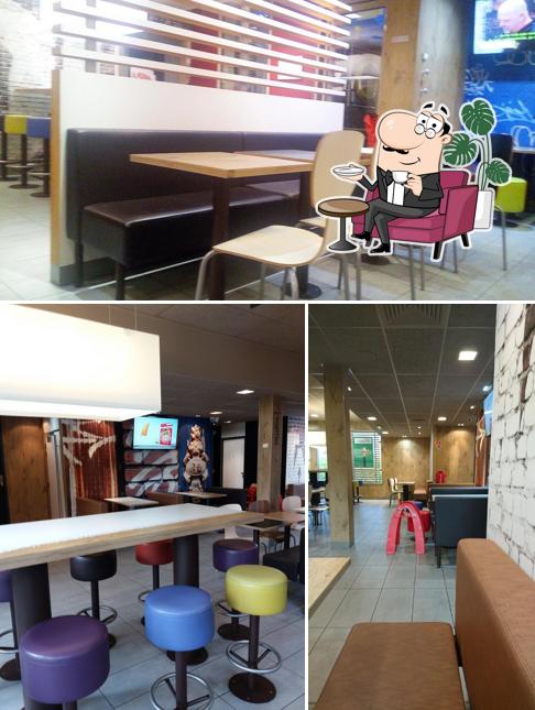 L'intérieur de Mcdonald's