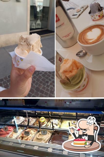 Gelateria Fresca Voglia propone un'ampia selezione di dolci